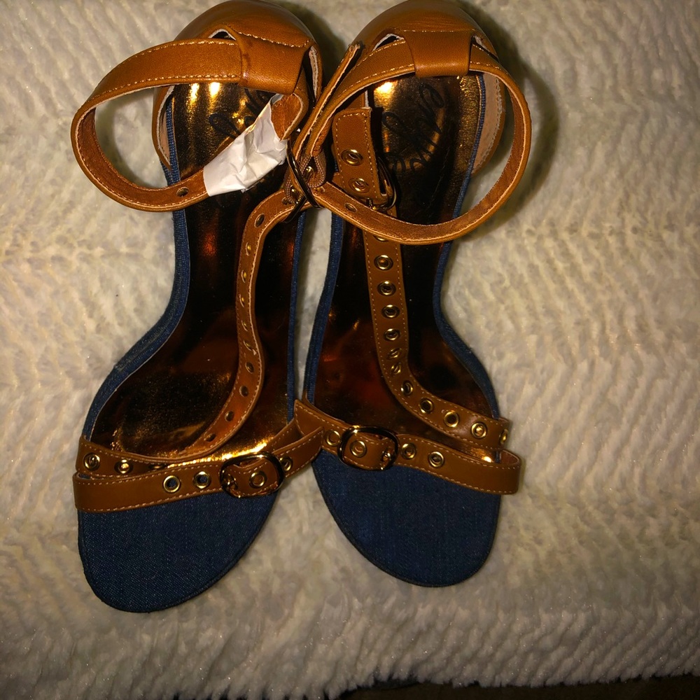 Platform sandals